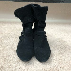 Women’s White Mountain black leather boots